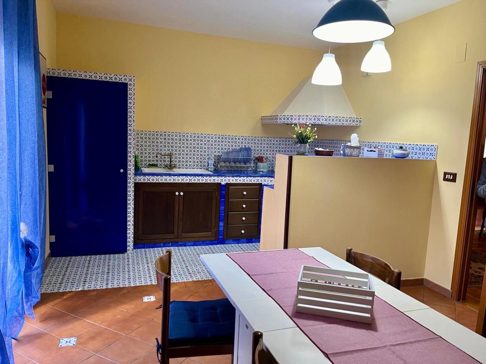 Sicilian Apartment Termini Imerese Exterior photo